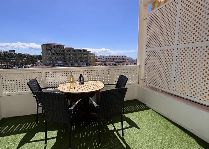 Sea & Pool Hideaway Apartman