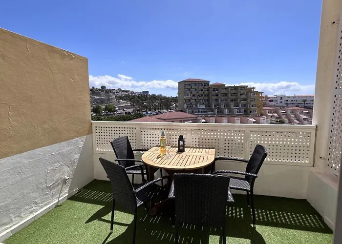 Sea & Pool Hideaway Apartman *