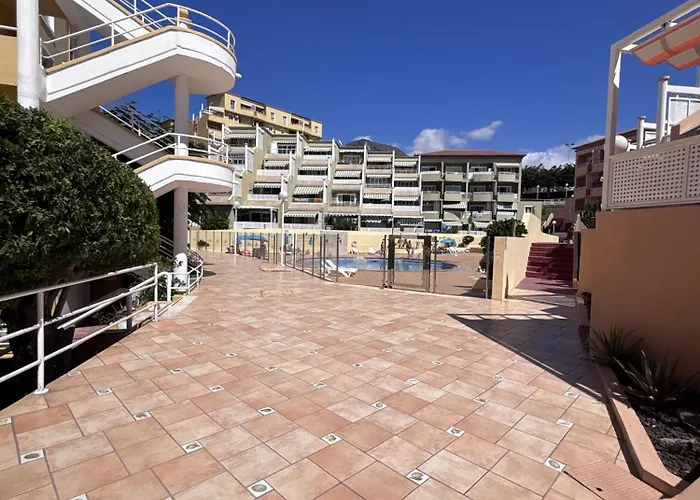 Apartman Sea & Pool Hideaway *